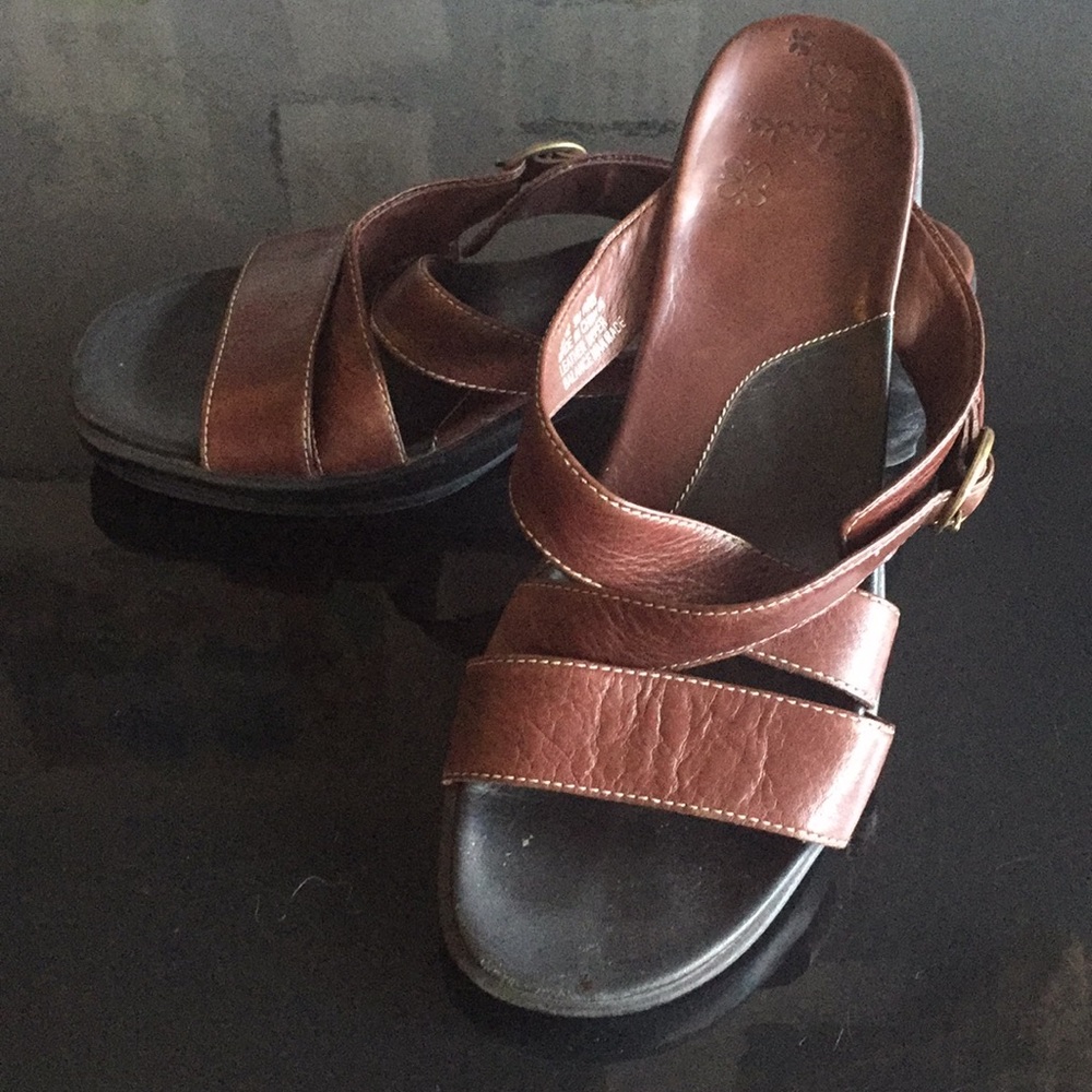Clarks leather upper sandals size 9